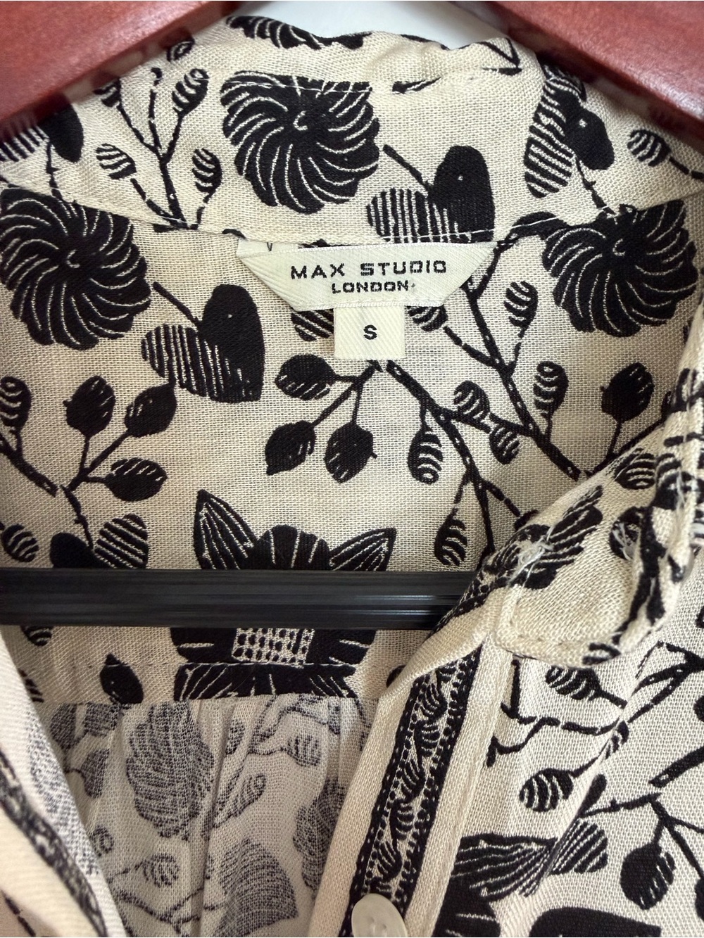 Max Studio beige and Black Floral button up -Front Dress - Picture 4 of 4